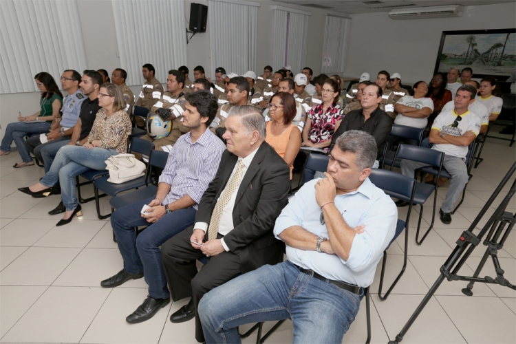 Secretária da Educação detalha cronograma do desfile cívico estudantil da rede municipal - SMTT Aracaju